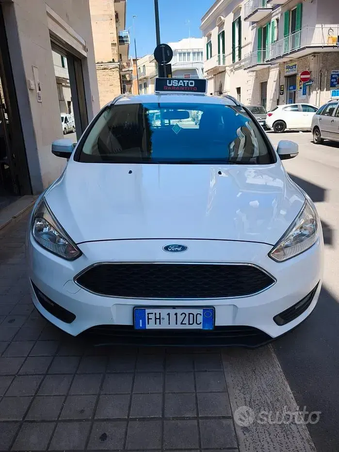 Usata Ford Focus 120 CV (88 kW) 2017 Bianco Station wagon