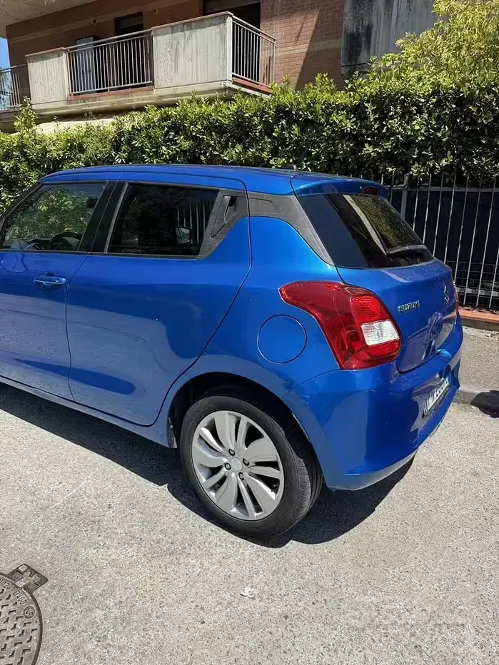 Usata Suzuki Swift 90 CV (66 kW) 2018 Bluazzurro Utilitaria