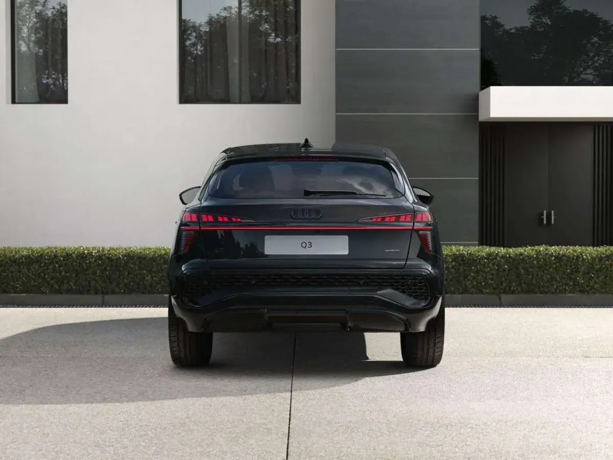 Nuova Audi Q3 S-Line 150 CV (110 kW) 2026 Nero SUV