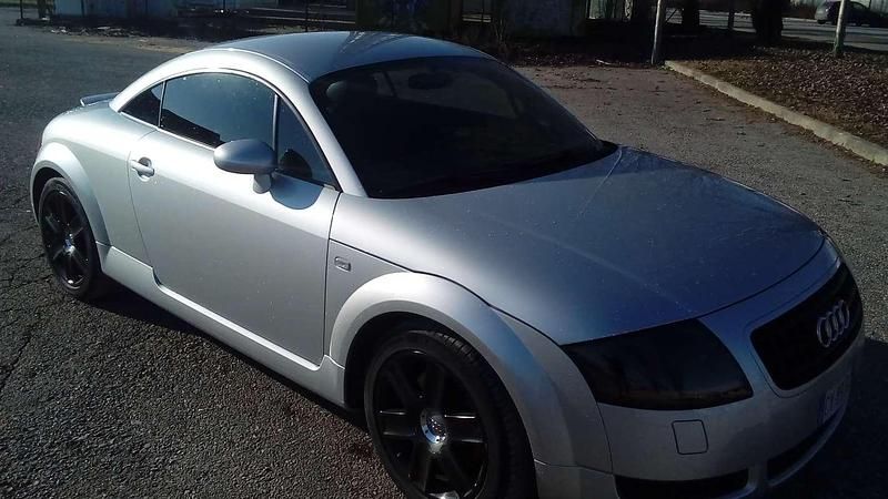 Usata Audi TT Ambiente 190 CV (139 kW) 2005 Argento Coupé