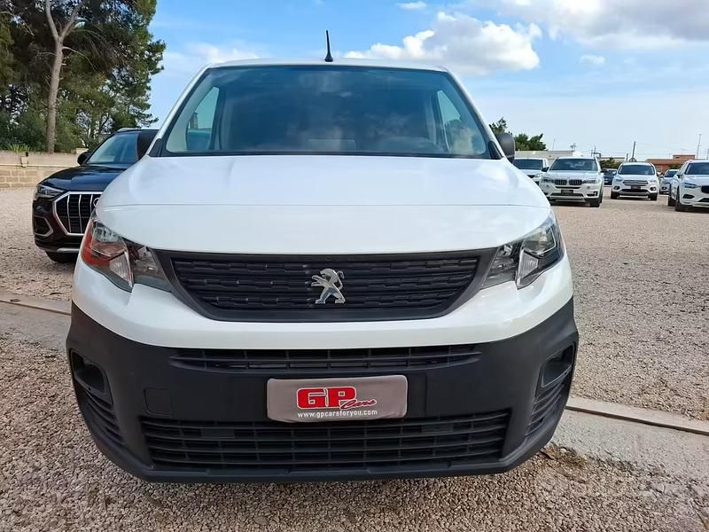 Occasion Peugeot Partner 102 ch (75 kW) 2021 Blanc Monospace