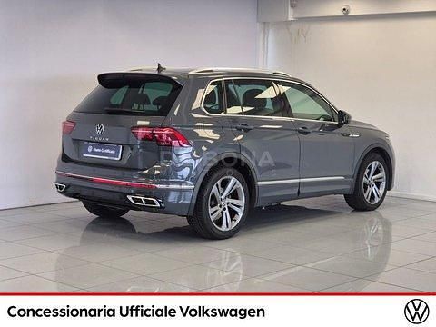 Usata VW Tiguan R-line 150 CV (110 kW) 2023 Grigio SUV