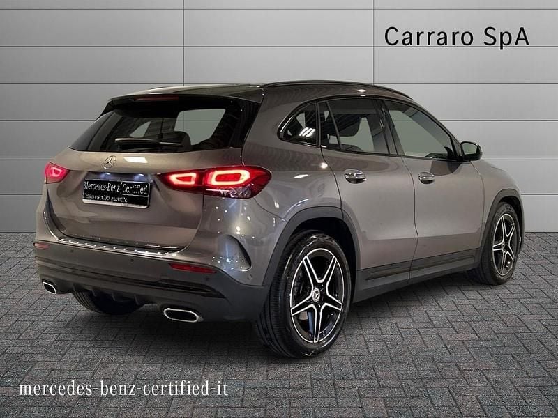 Usata Mercedes GLA180 Premium 116 CV (85 kW) 2023 Grigio montagna SUV