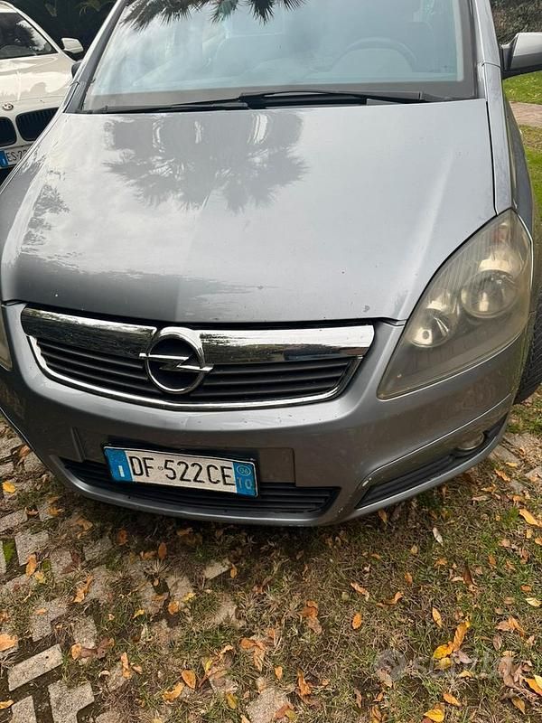 Usata Opel Zafira 2006 Monovolume