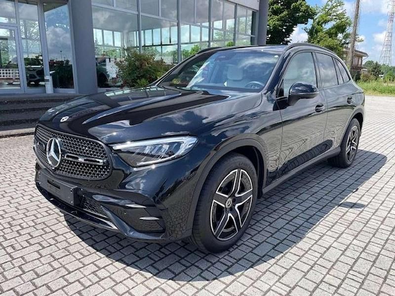 Usata Mercedes GLC200 Advanced Plus 204 CV (150 kW) 2024 Nero ossidiana SUV