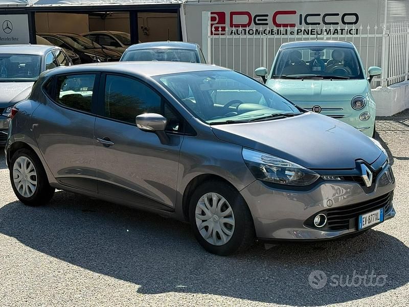 Usata Renault Clio IV 75 CV (55 kW) 2014 Grigio Berlina