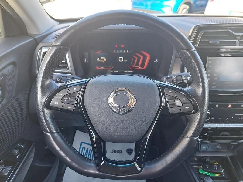Gebraucht SsangYong Tivoli 136 PS (100 kW) 2021 Rot SUV