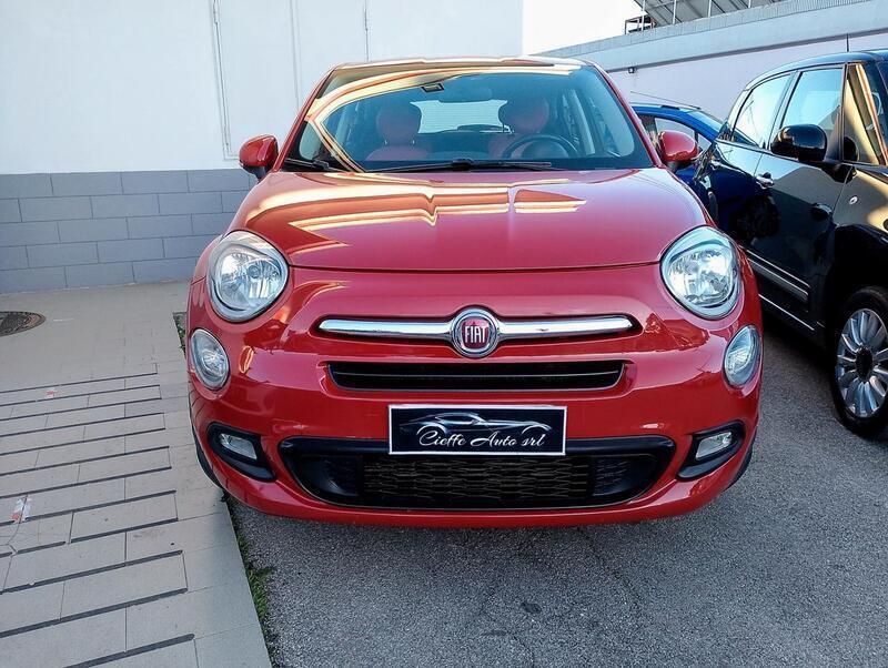 Usata Fiat 500X Pop Star 95 CV (69 kW) 2016 Rosso SUV