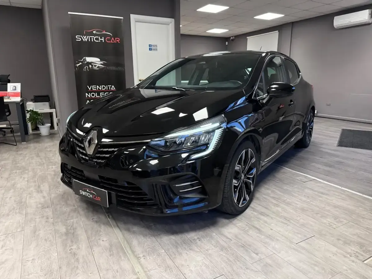Usata Renault Clio V Intens 100 CV (73 kW) 2021 Nero Utilitaria