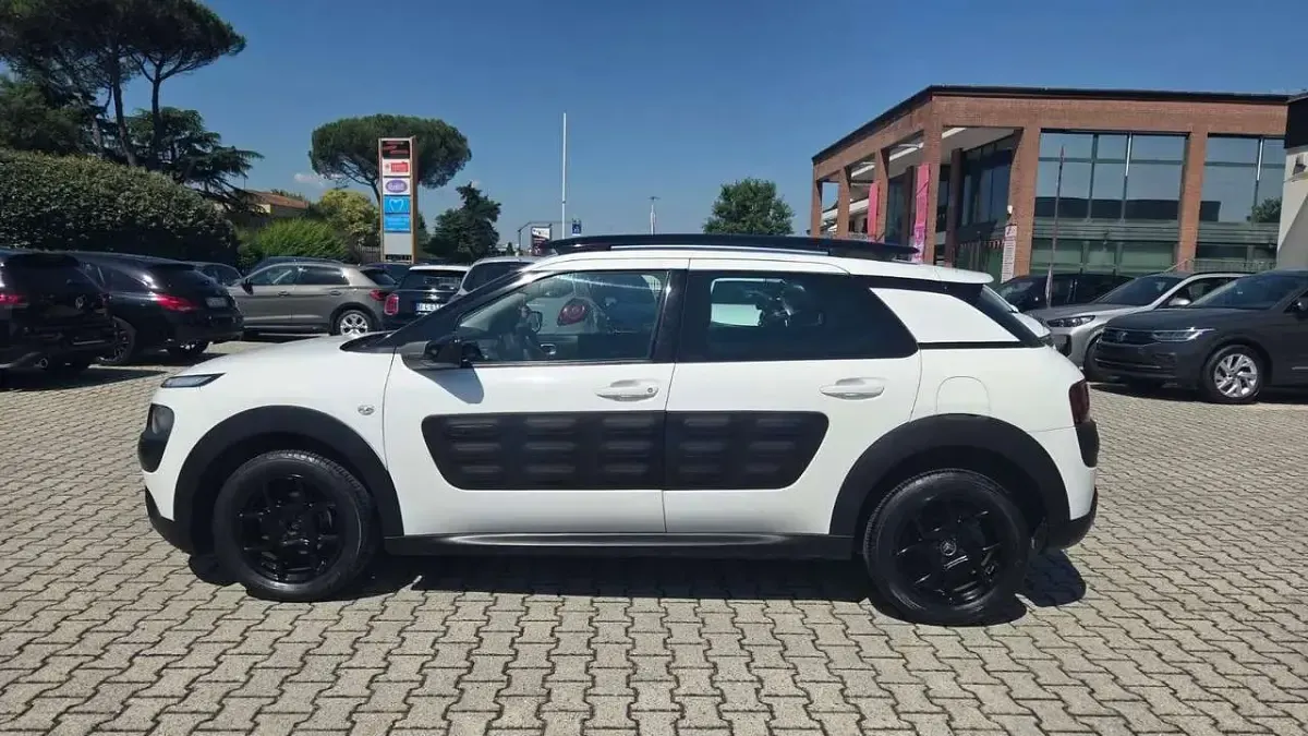 Usata Citroën C4 82 CV (60 kW) 2017 Bianco SUV