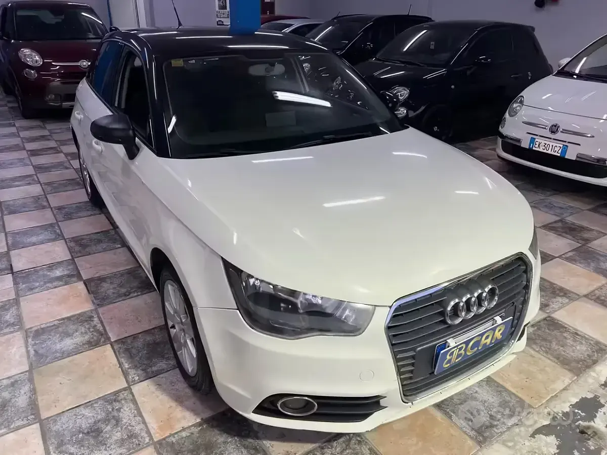 Usata Audi A1 Attraction 90 CV (66 kW) 2012 Bianco Utilitaria