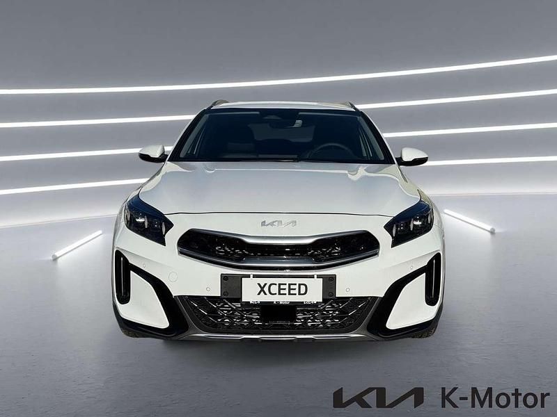 Nuova Kia XCeed Style 140 CV (102 kW) 2025 Deluxe white (hw2) SUV