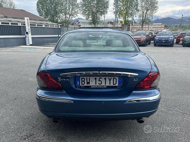 Usata Jaguar X-type Executive 230 CV (169 kW) 2001 Blu Berlina