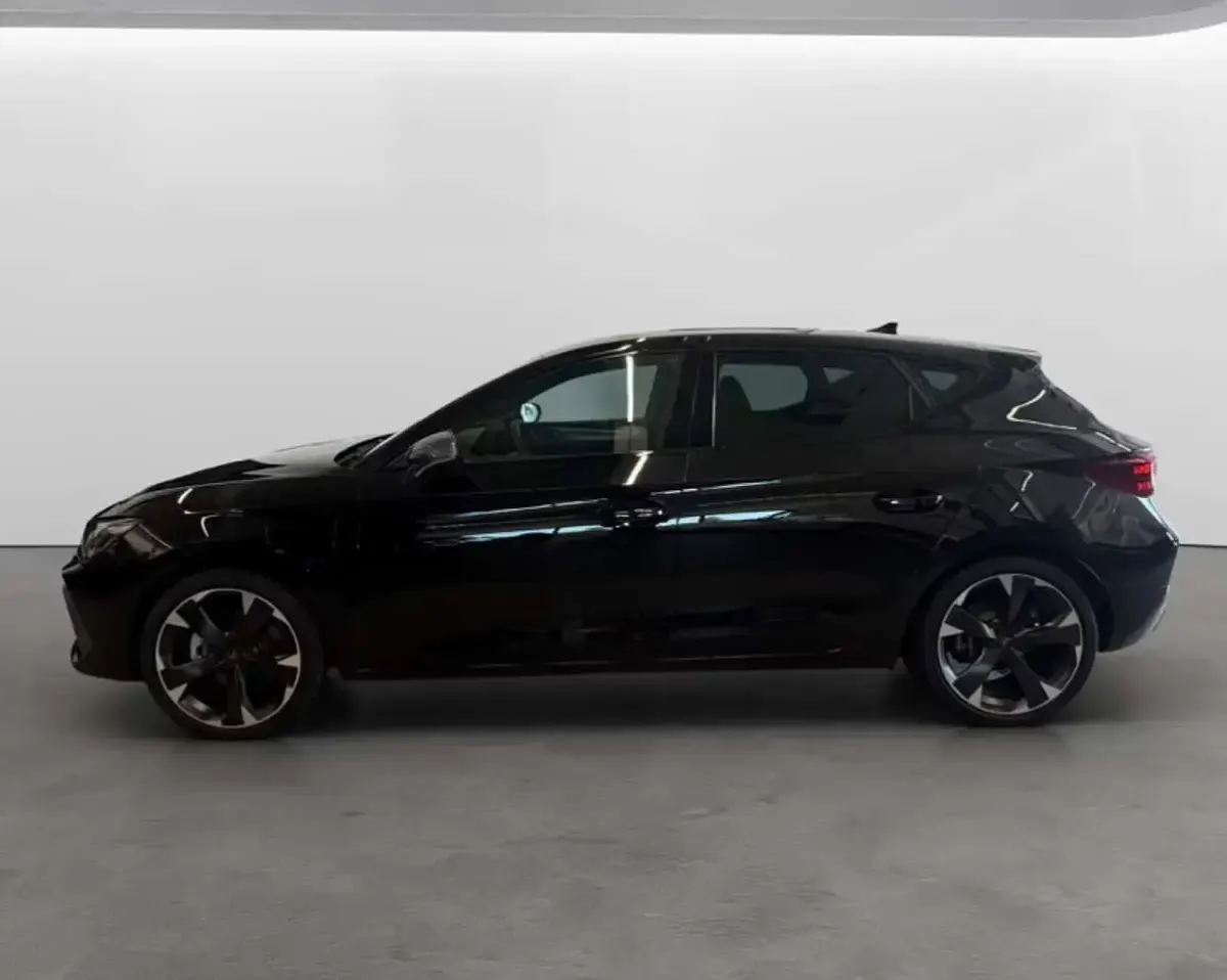 Usata Cupra Leon 204 CV (150 kW) 2025 Nero Monovolume