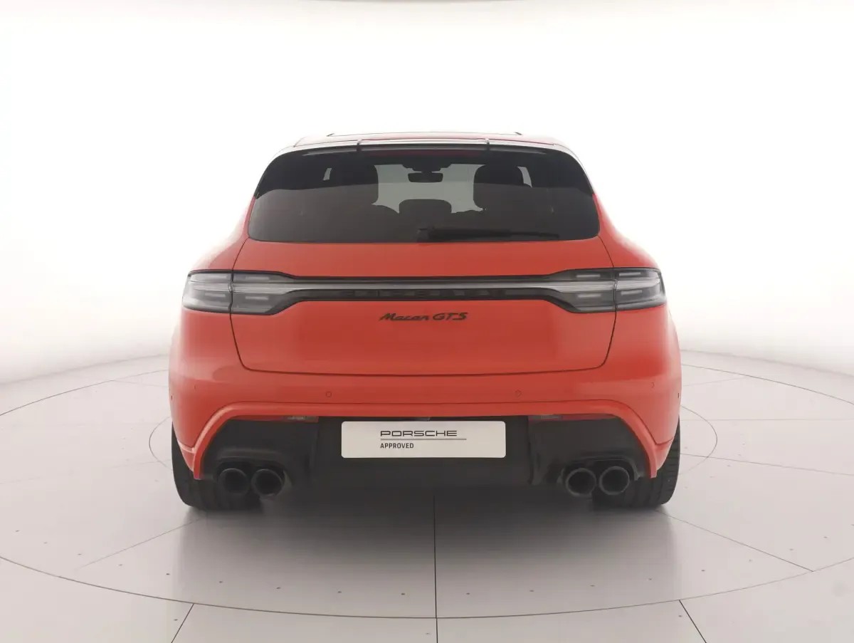 Usata Porsche Macan 441 CV (324 kW) 2022 Colore su campione solido SUV
