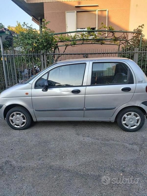 Usado Chevrolet Matiz 51 CV (37 kW) 2004 Gris Utilitario