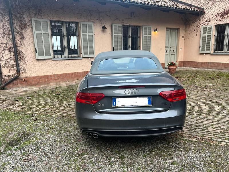 Usata Audi A5 Cabriolet 190 CV (139 kW) 2014 Grigio Cabrio