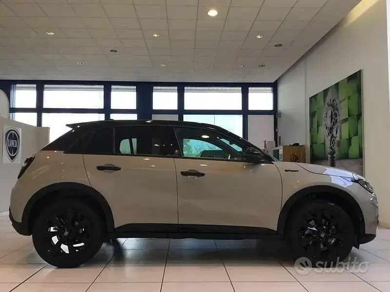 Nuova Fiat 600 Sport 110 CV (80 kW) 2026 Bianco SUV