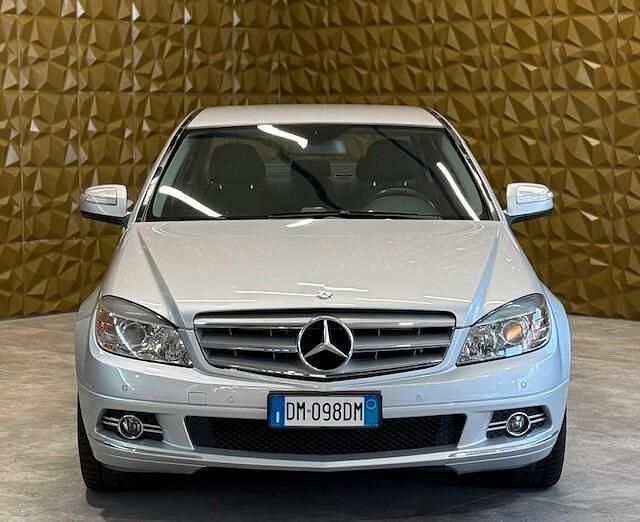 Usata Mercedes C220 170 CV (125 kW) 2007 Argento Berlina