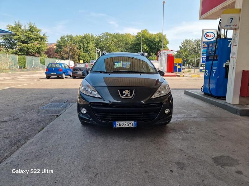 Usata Peugeot 207 Sport 73 CV (53 kW) 2010 Grigio Station wagon