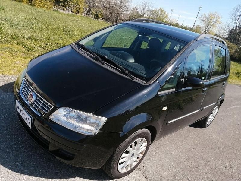 Usata Fiat Idea 70 CV (51 kW) 2009 Nero Monovolume