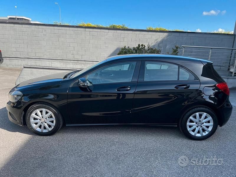 Usata Mercedes A180 Executive 109 CV (80 kW) 2013 Nero Berlina