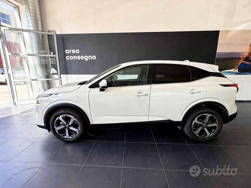 Gebraucht Nissan Qashqai N-Connecta 140 PS (102 kW) 2022 Weiß SUV