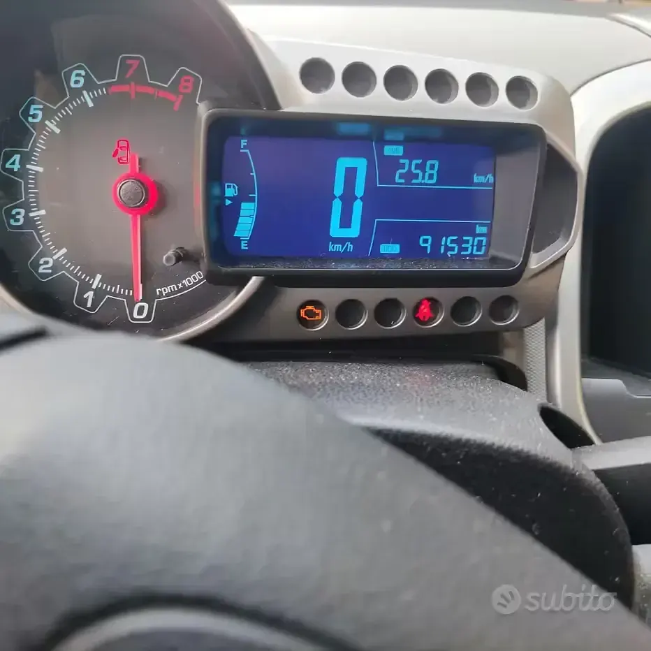 Usata Chevrolet Aveo 86 CV (63 kW) 2012 Bianco Berlina