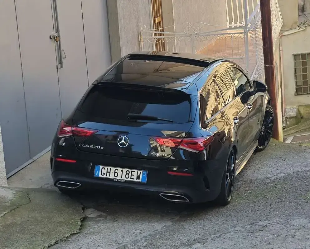 Usata Mercedes CLA220 Shooting Brake Premium 190 CV (139 kW) 2022 Station wagon