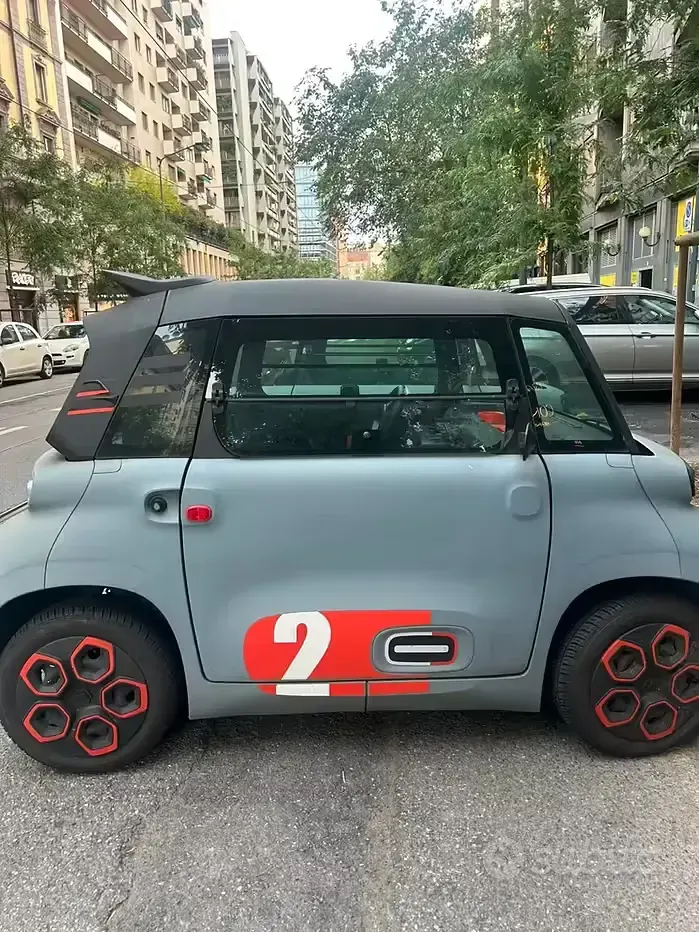 Usata Citroën AMI 2024 Grigio Berlina