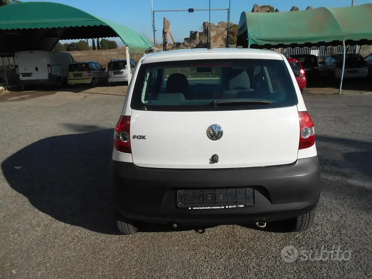 Begagnad VW Fox 54 HK (39 kW) 2007 Vit Halvkombi