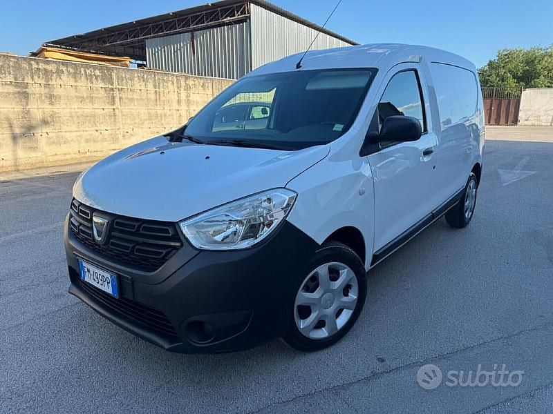 Bianco Usata 2018 Dacia Dokker Monovolume | 6450 € (Super prezzo) - Immagine 1/4