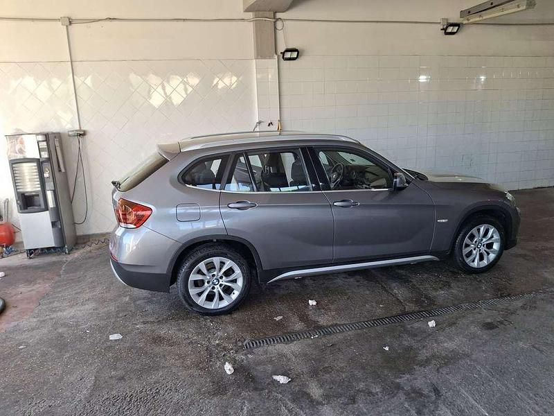 Usata BMW X1 143 CV (105 kW) 2012 Argento SUV
