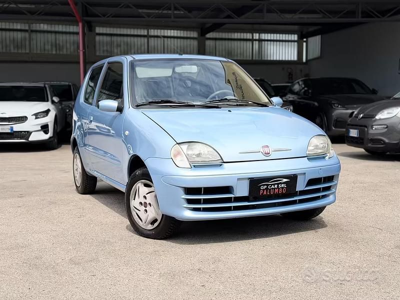 Usata Fiat 600 54 CV (39 kW) 2010 Blu Utilitaria