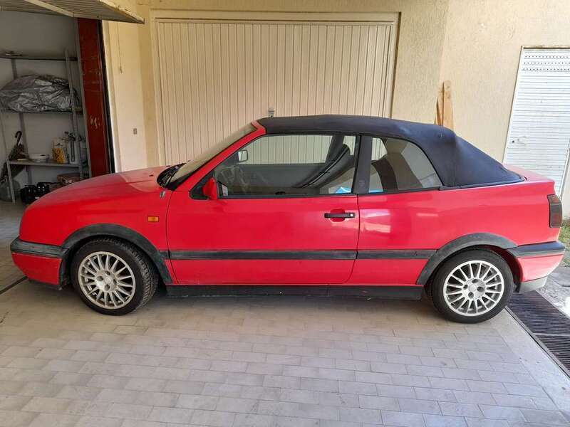 Usato 1993 VW Golf Cabriolet 1.8 Benzin 90 CV (6.000 €)