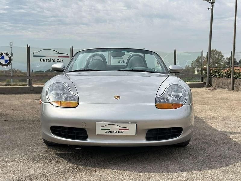 Usata Porsche 986 Boxster 204 CV (150 kW) 1997 Argento Cabrio