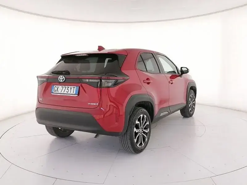 Usata Toyota Yaris Cross Trend 116 CV (85 kW) 2022 Rosso SUV