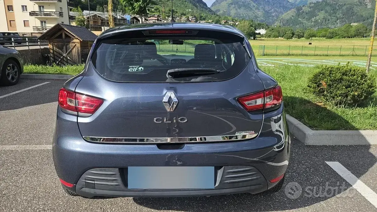 Usata Renault Clio IV 73 CV (53 kW) 2017 Grigio Berlina