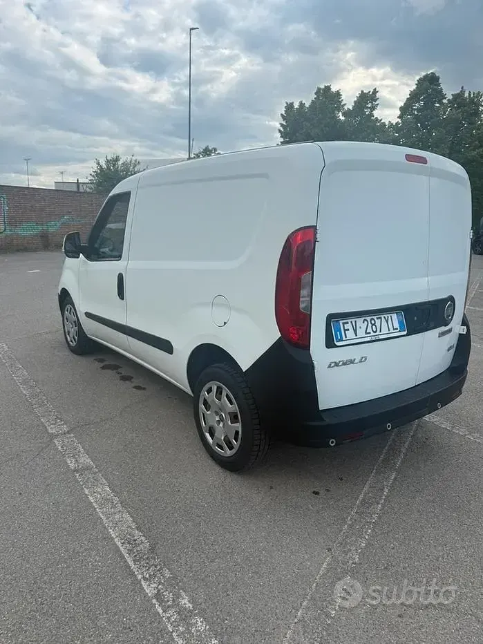 Usata Fiat Doblò 120 CV (88 kW) 2019 Monovolume