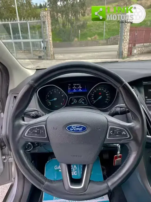 Usata Ford Focus 101 CV (74 kW) 2016 Grigio Berlina