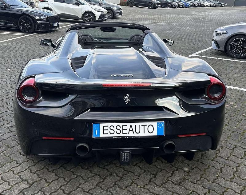 Usata Ferrari 488 670 CV (492 kW) 2017 Other Cabrio