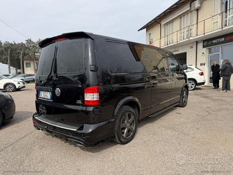 Usata VW Caravelle 244 CV (179 kW) 2012 Berlina