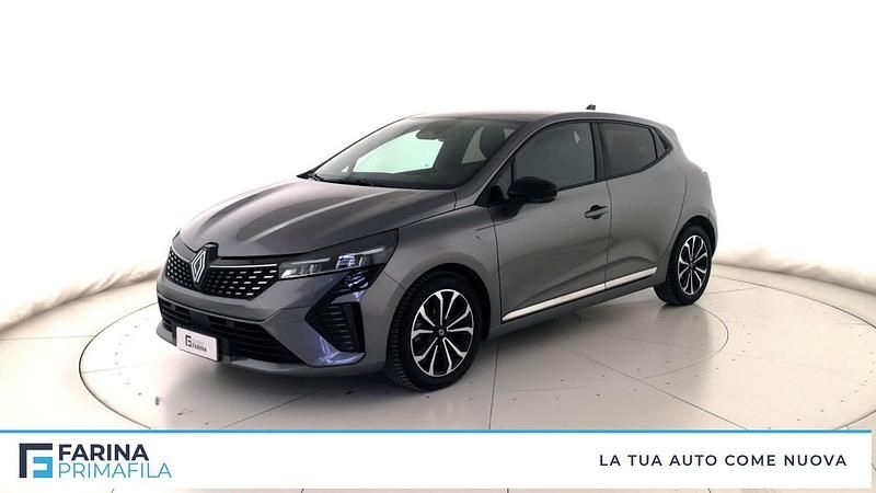 Usata Renault Clio V Techno 91 CV (66 kW) 2025 Grigio scisto Berlina