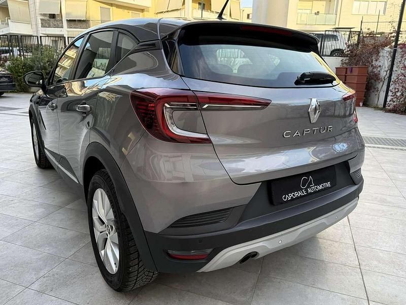 Usata Renault Captur Business 116 CV (85 kW) 2021 Grigio SUV