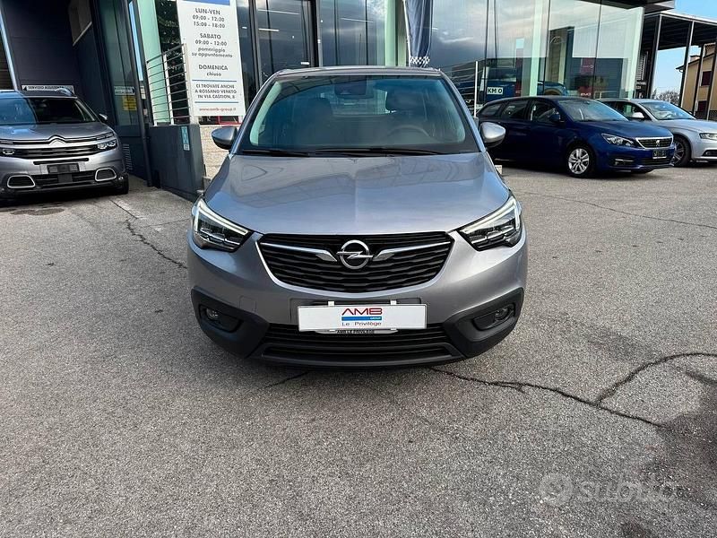 Grigio Usata 2021 Opel Crossland X SUV | 10.500 € (Ottimo prezzo) - Immagine 1/4