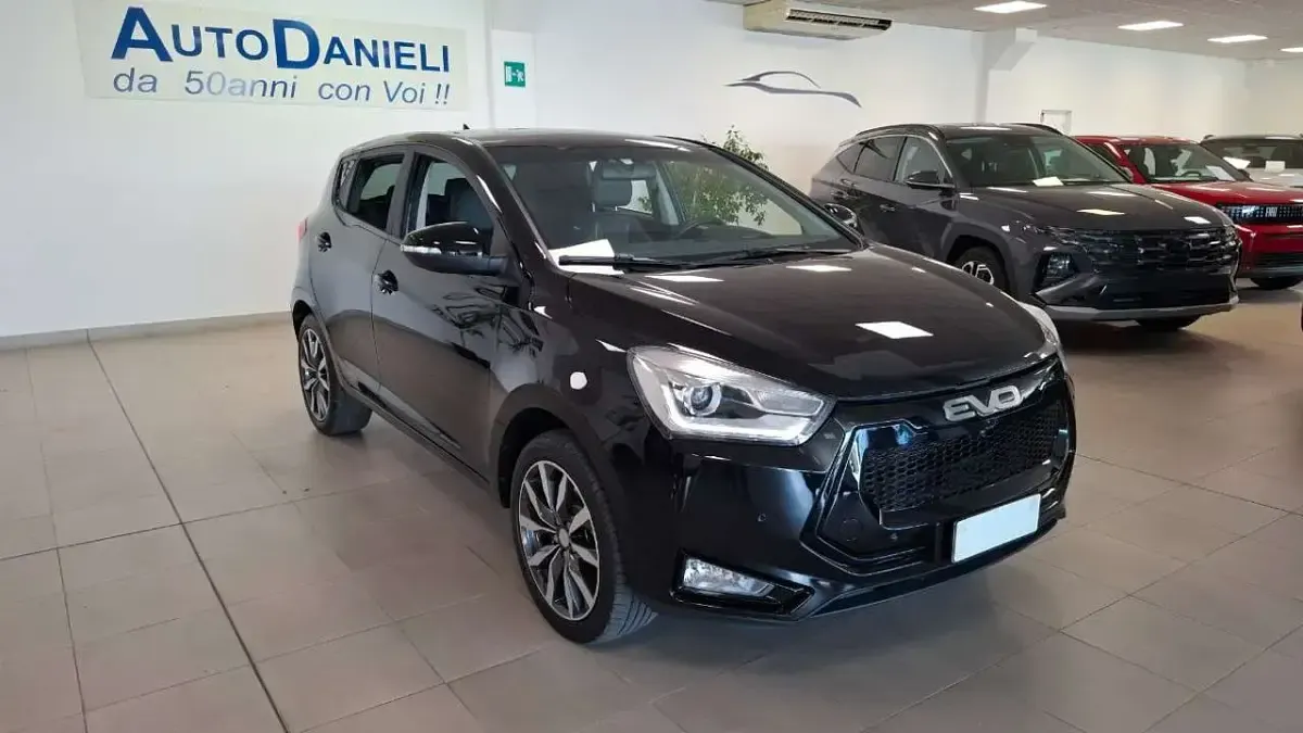 Usata EVO Evo 3 107 CV (78 kW) 2022 Nero SUV