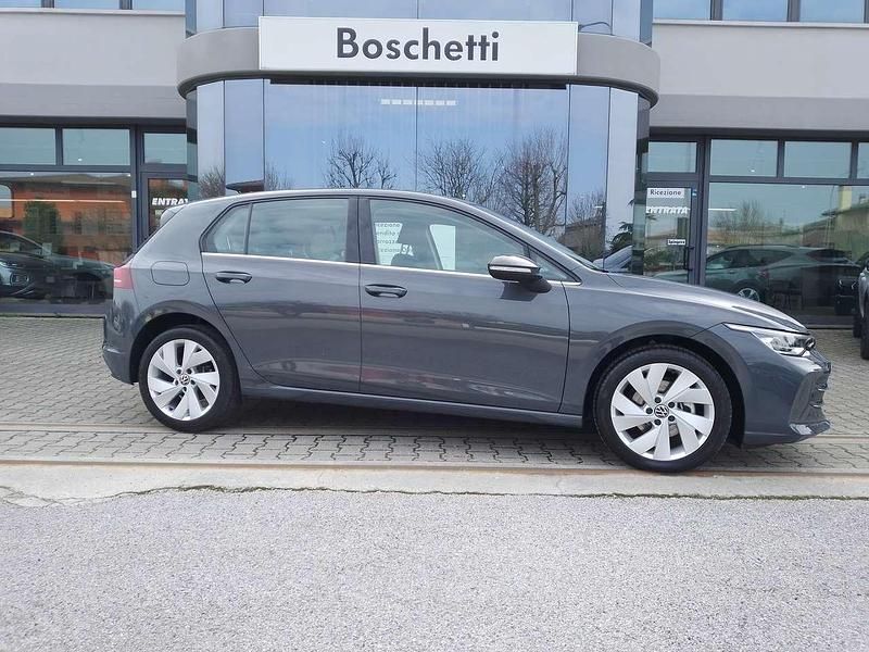 Usata VW Golf VIII Style 150 CV (110 kW) 2025 Urano grey Berlina