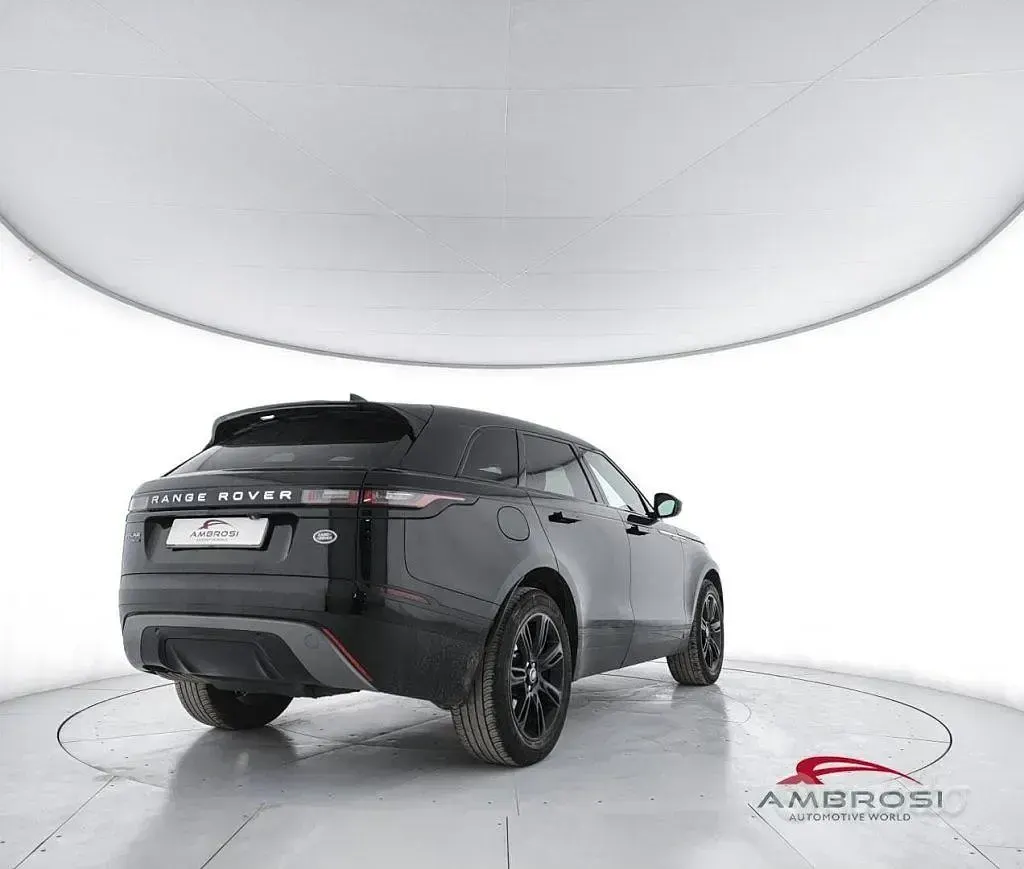 Używany Land Rover Range Rover Velar S 179 KM (131 kW) 2018 Czarny SUV