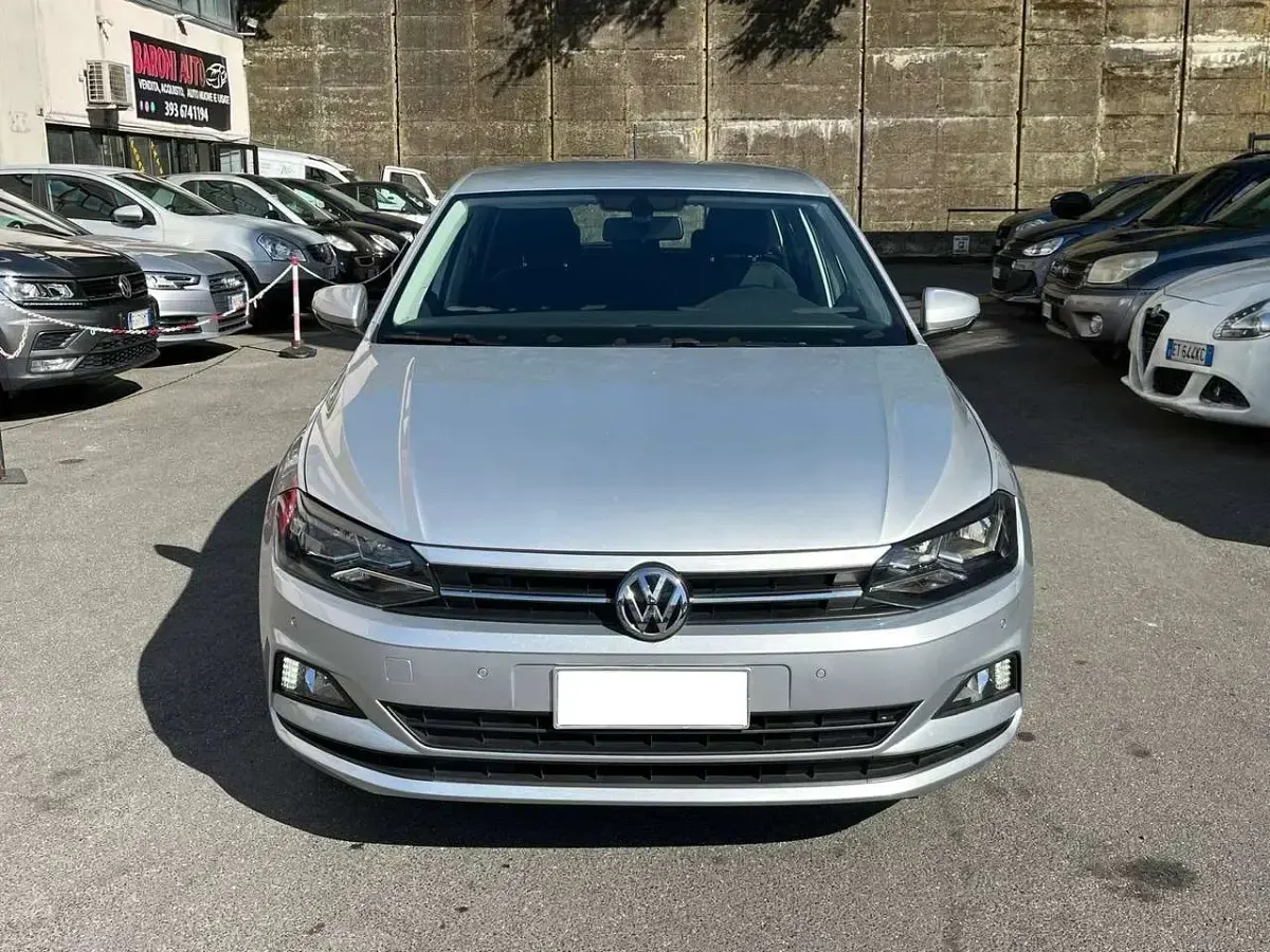 Usata VW Polo Comfortline 80 CV (58 kW) 2019 Argento Utilitaria