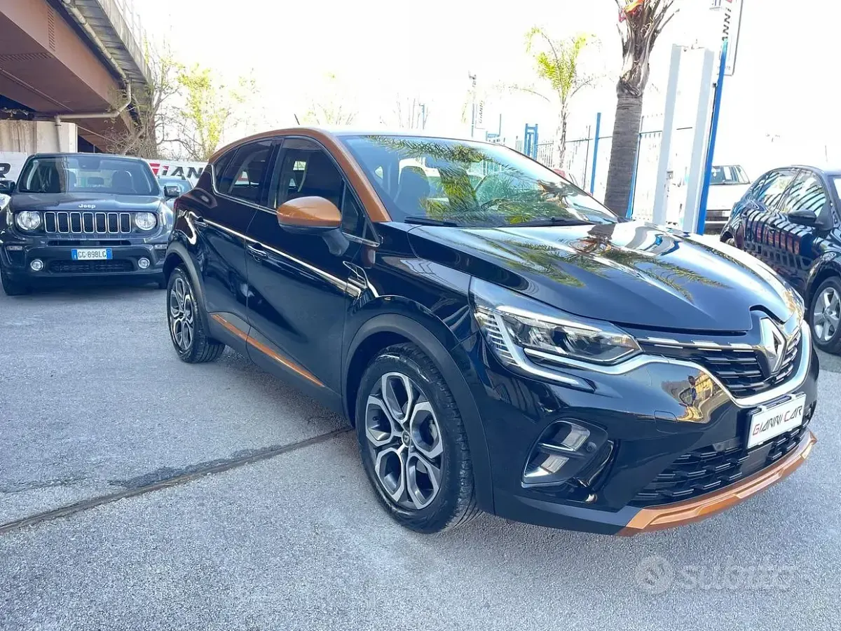 Usata Renault Captur Intens 116 CV (85 kW) 2020 Nero SUV